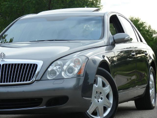 Illustration for article titled Nice Price Or Crack Pipe: 2004 Maybach 57 For $129,900?